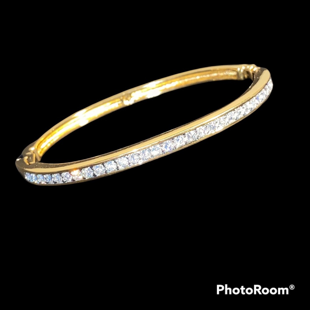 Gold Swarovski Crystal 18k Yellow Gold Clad Bangle Bracelet *Stunning*
